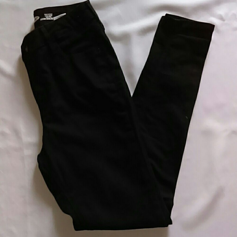 Secret slim pockets high rise